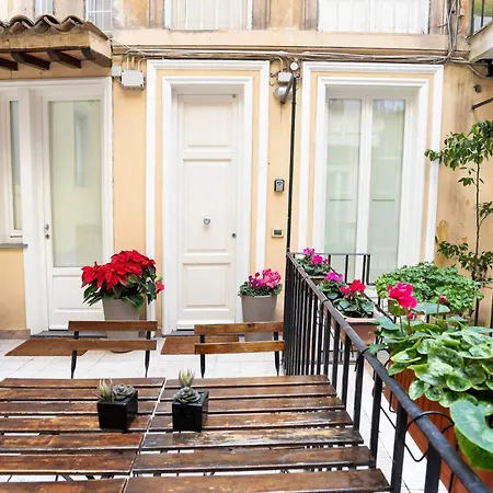 White Style Gambero Rome