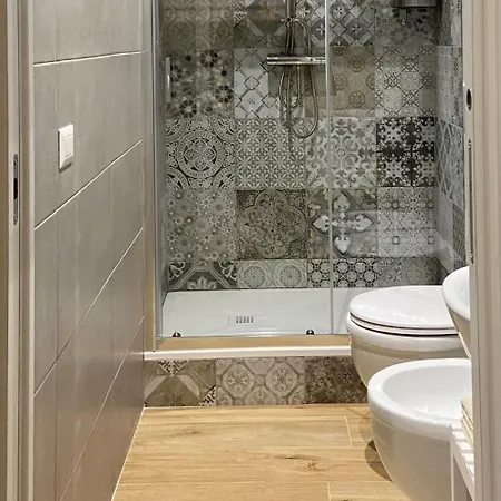 Dimora Del Papa * Roma