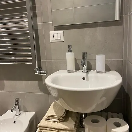 Dimora Del Papa Roma