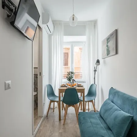 Apartment The Rent - Three-room Near The Colosseum *