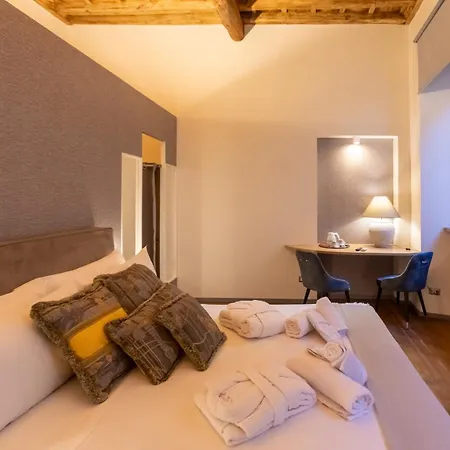 Fontana Di Trevi Luxury Guest house
