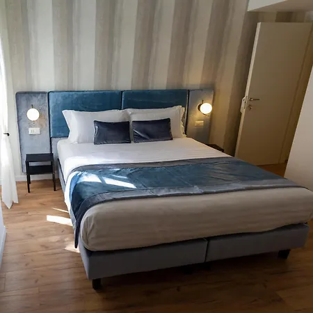 At St. Peter Rooms&apartment Guest house Rome