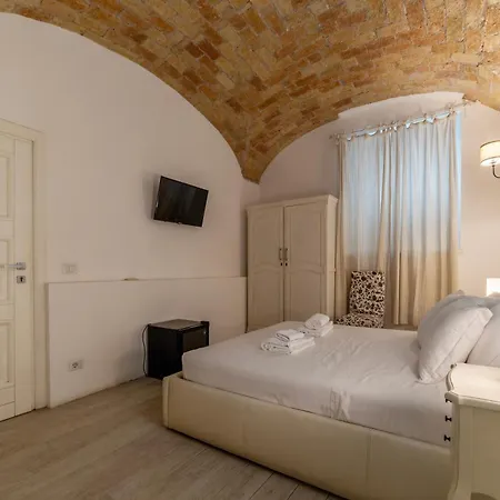Major 93 Guest house Rome