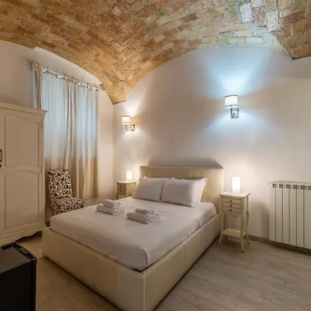 Major 93 Guest house Rome
