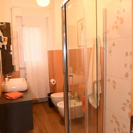 E Cameretta Con Bagno Privato Maison d'hôtes *