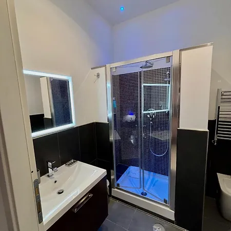 Bed and breakfast Chroma Italy - Chroma Tessera Roma