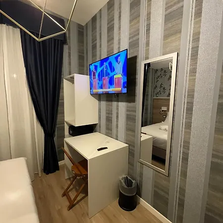 Hotel Rome's Gloria