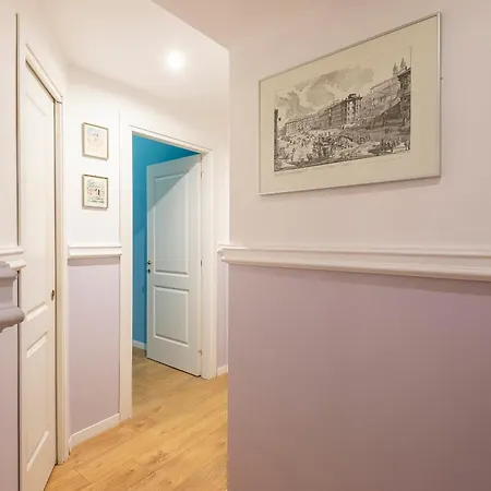 Luxury Three Bedrooms Flat In Center *