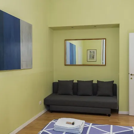 Luxury Three Bedrooms Flat In Center *