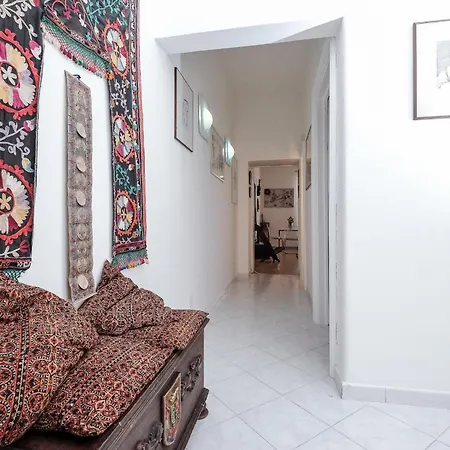 Casa Linda Apartment *