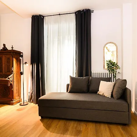 Near Vatican By Ndp Rent Apartment