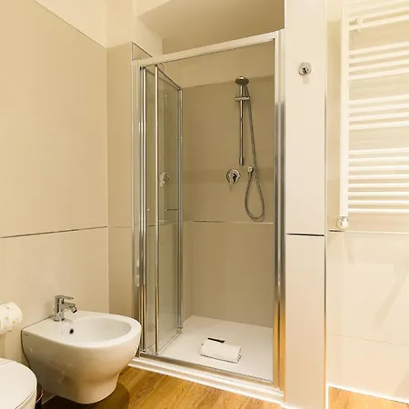 Near Vatican By Ndp Rent Apartment