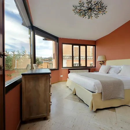 Treasurerome Spanish Steps Penthouse