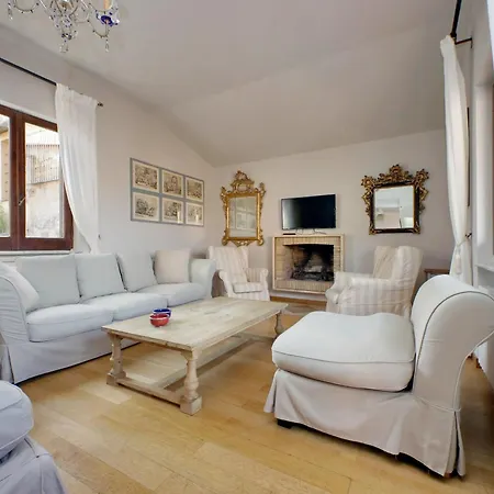 Apartment Treasurerome Spanish Steps Penthouse Rome