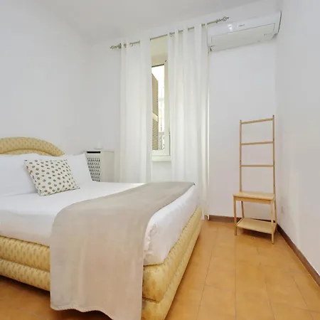 Apartment Treasurerome Spanish Steps Family