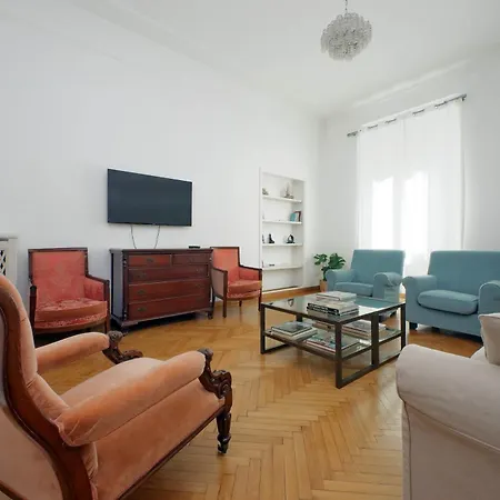 Treasurerome Spanish Steps Family Apartment