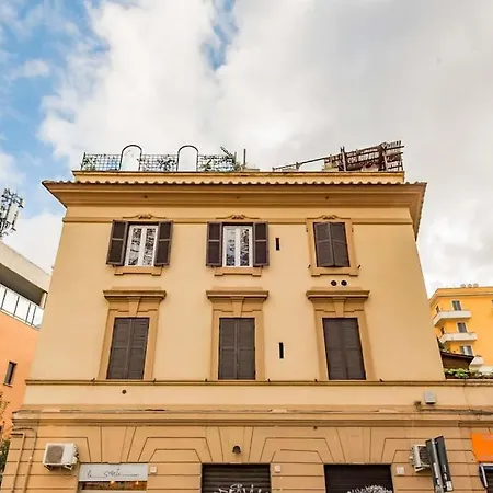 La Casa Dello Scrittore - Writer's Appartamento Roma