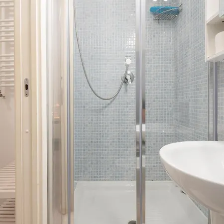 Holiday home Cairoli 1 House G&b Colisee