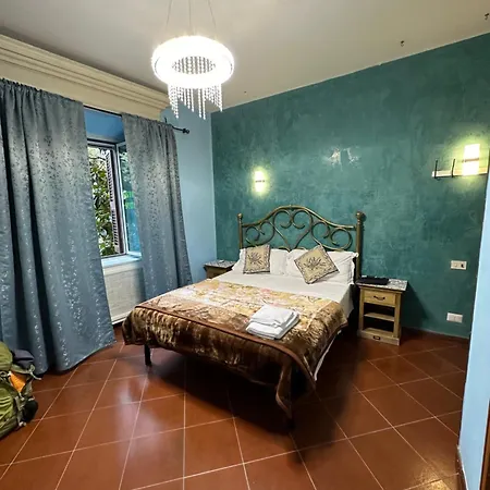 Signor Colosseo Bed & Breakfast 2*