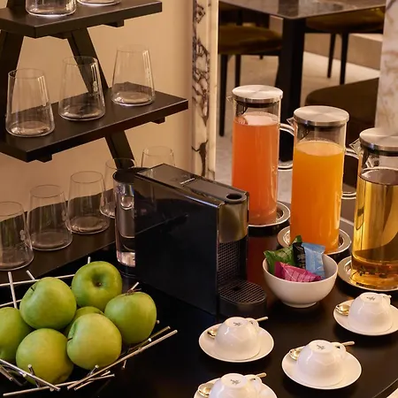 Ξενοδοχείο Borghese Contemporary 4*