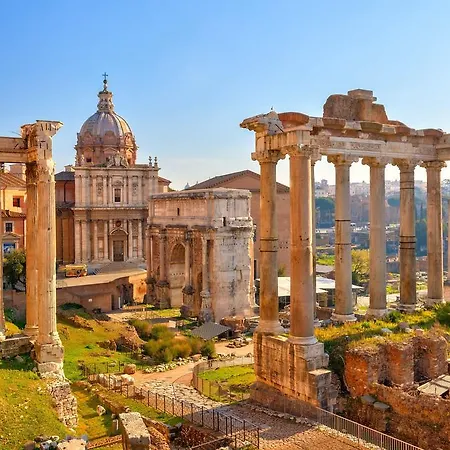 Vacanze Romane Colosseum Rome