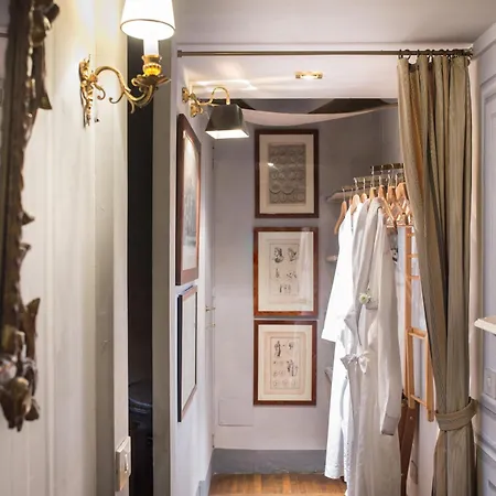 Bed & Breakfast Residenza Napoleone Iii 4*