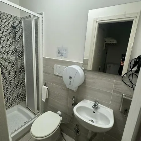 Metro B Fronte Metro Bed & Breakfast *