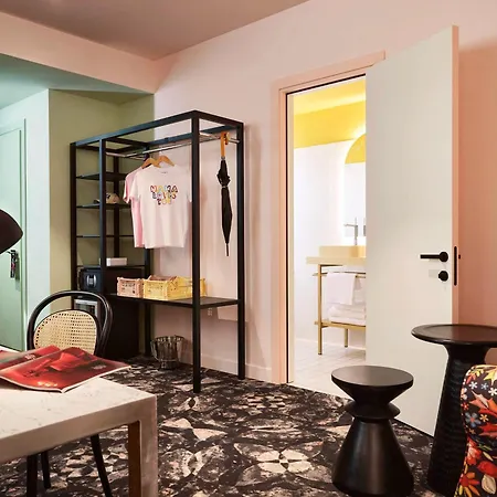 Hotel Mama Shelter 4*