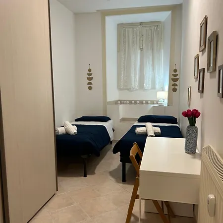 House For Families And Friends Apartment Rome