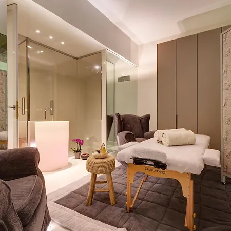 Apartment Domus Domitia Luxury Living *