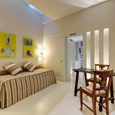 Domus Domitia Luxury Living *