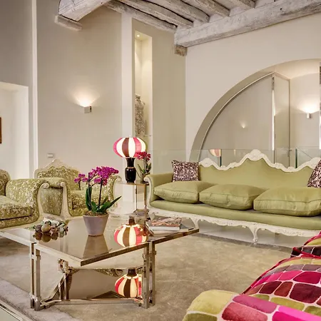 Apartment Domus Domitia Luxury Living *