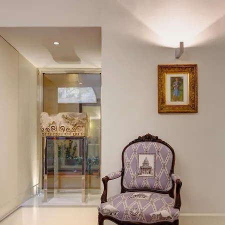 Domus Domitia Luxury Living *