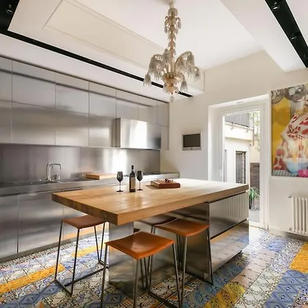 Casa Arte, A Burghesius Home