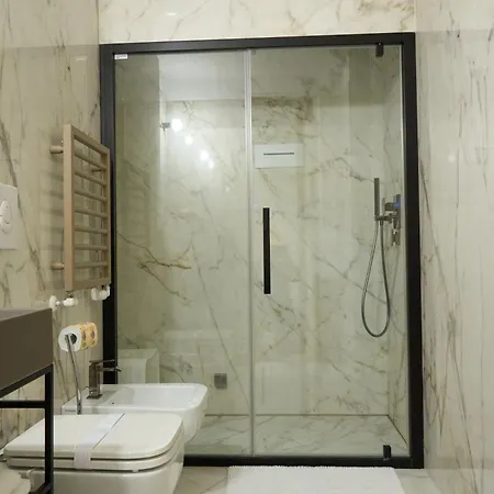 Trastevere Boutique With Gym And Steam Shower Apartment