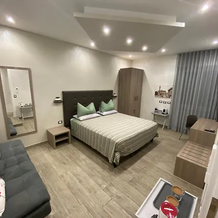 Domus Cinecitta Bed & Breakfast Rome