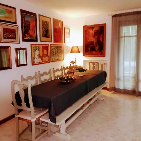 Residenza Nella Campagna Di Capitale.