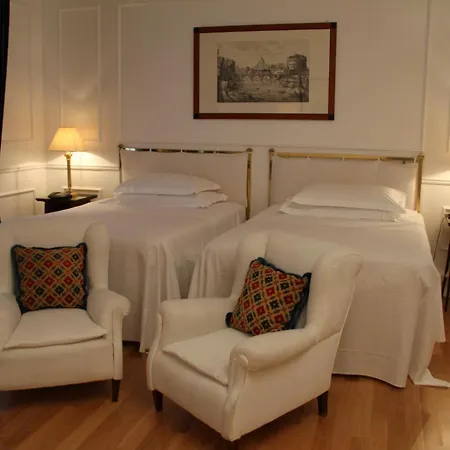 Grand Plaza Hotel Řím