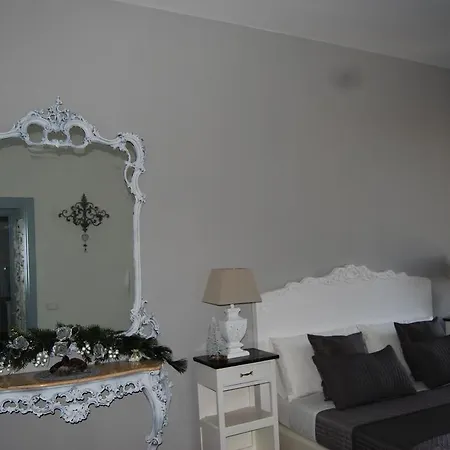 Blanc Maison Tevere Apartment