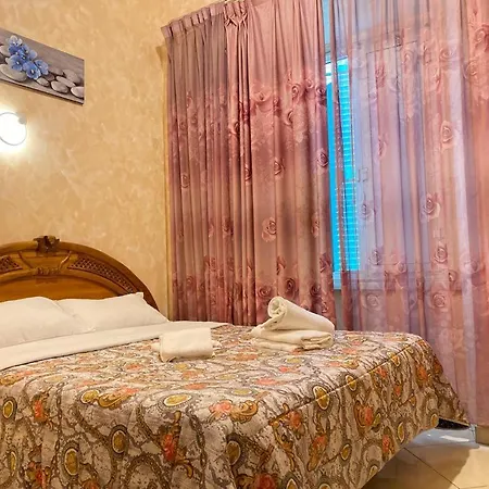 Roma Guest House Penzion *