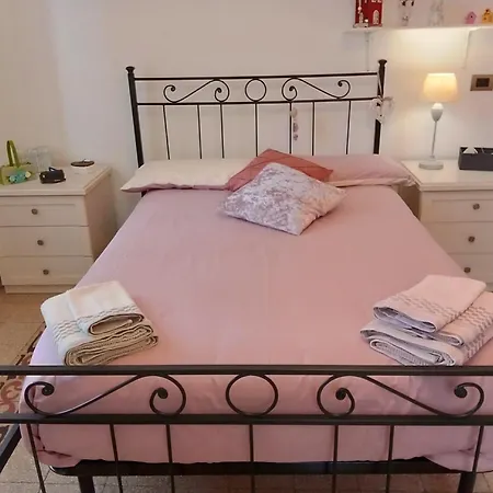 Italy's Enchanting Ambiance - A Snug In Apartamento