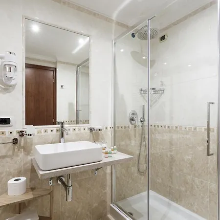 Esposizione Luxury 3* Rome