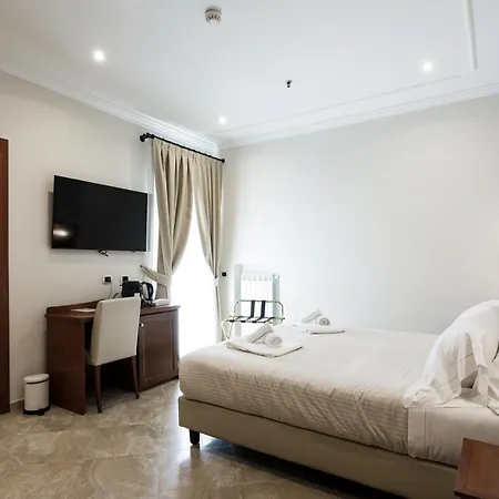 Esposizione Luxury Hotel 3*