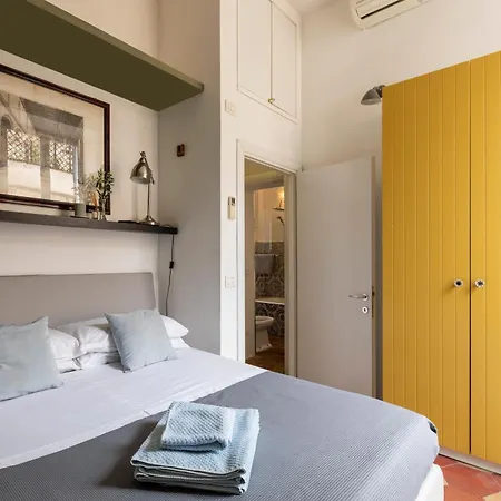 Apartment Colosseo Apartment- Heart Of Rione Monti Rome