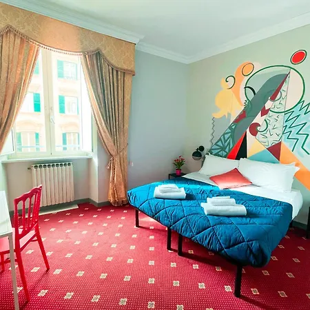 Colosseo Hostel *