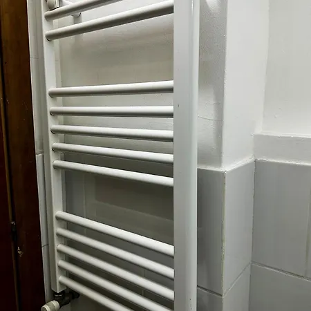 Sina Rent Ostello