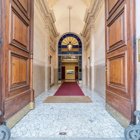 900 Veneto & Pinciana Apartment *