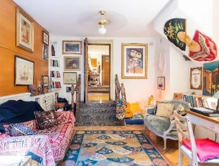 La Casa Magica Via Mameli * Roma