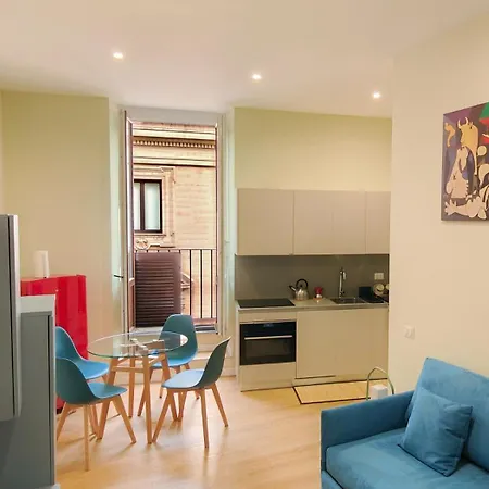 Barberini Bright Apartment Rome