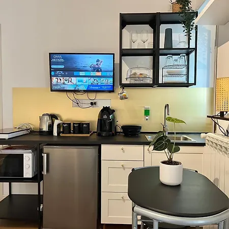 The Cozy Near The Vatican Apartment *